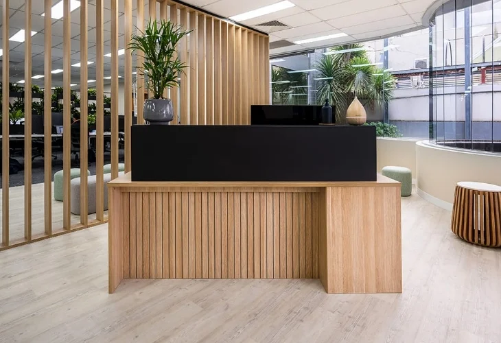 reception-desk-and-wall-joinery-topaz-furniture