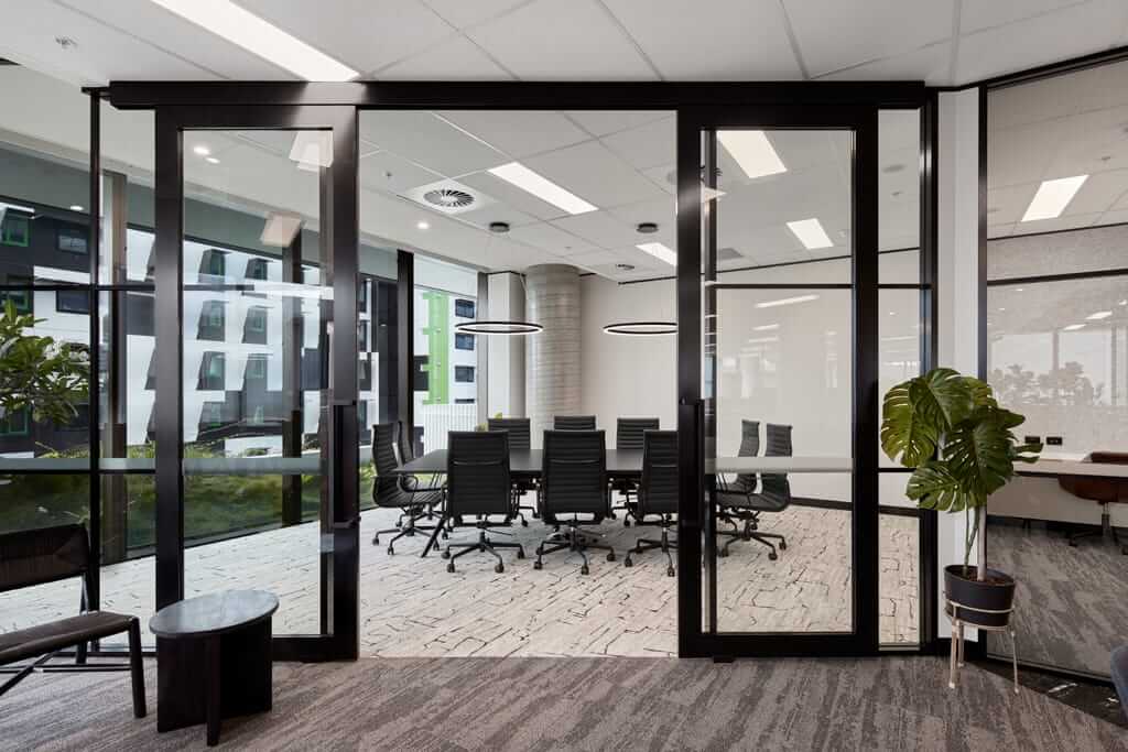 Executive office chairs style meets