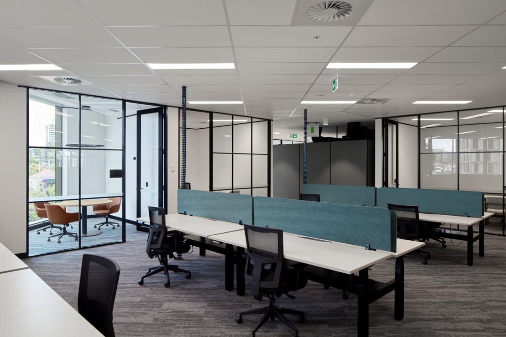 Mesh office desk chair pros cons