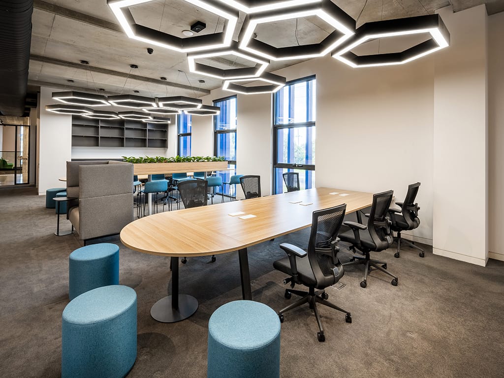 individual holistic office furniture solutions