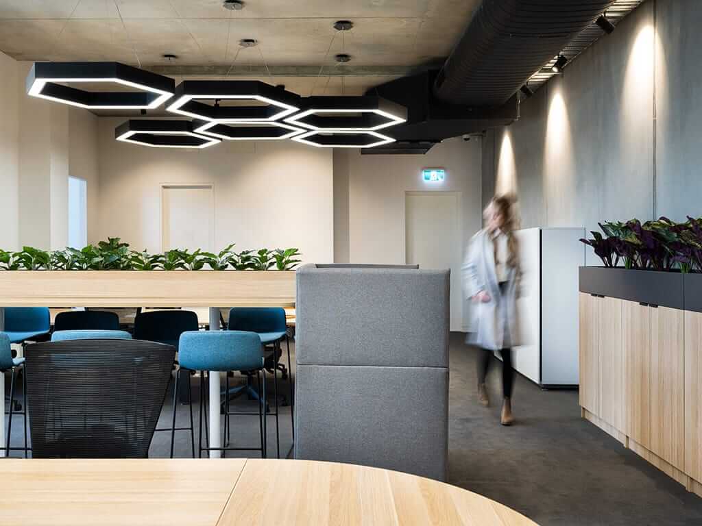 static office layouts fall short in the hybrid era
