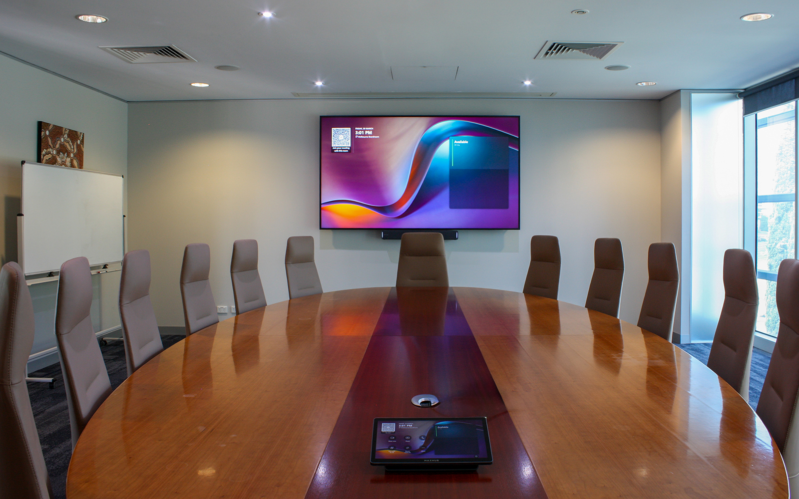 ventura-bus-boardroom-furniture-2